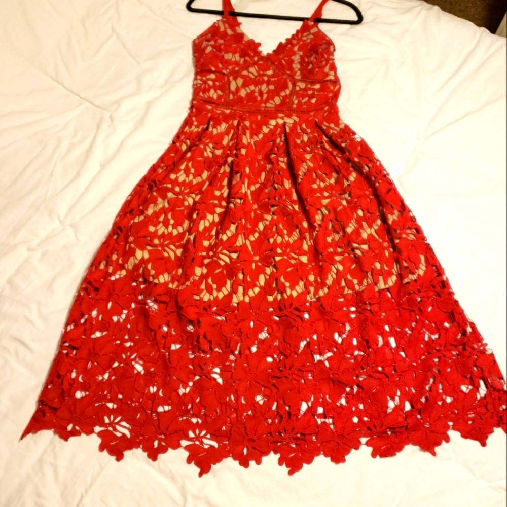 Lace applique red midi party dress